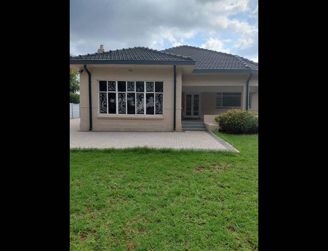 3 BEDROOM HOUSE FOR SALE IN GREENSIDE